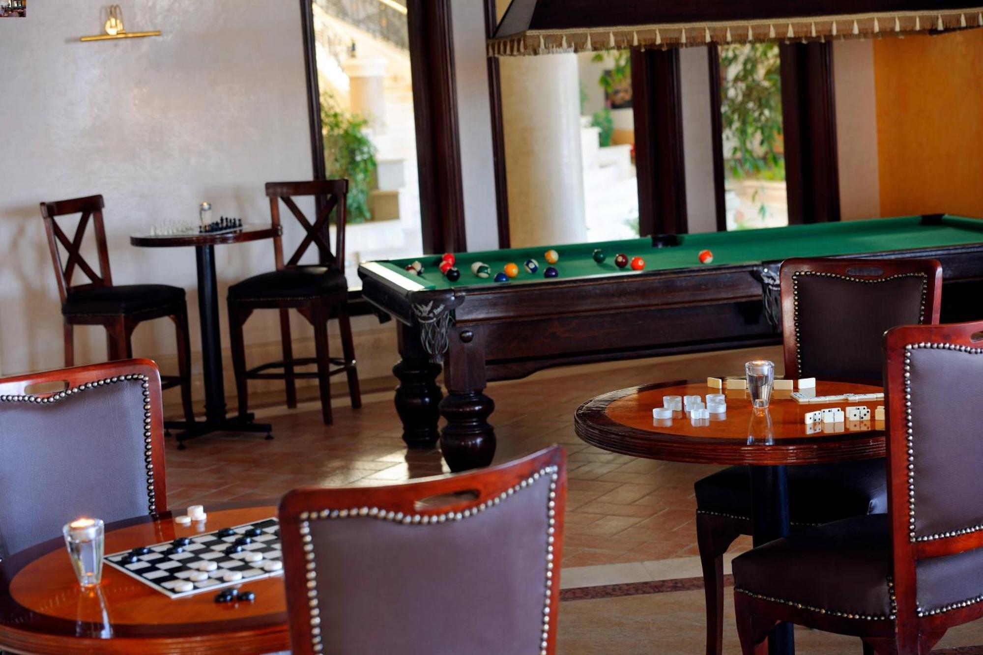 Renaissance Sharm El Sheikh Golden View Beach Resort Exterior foto The games room