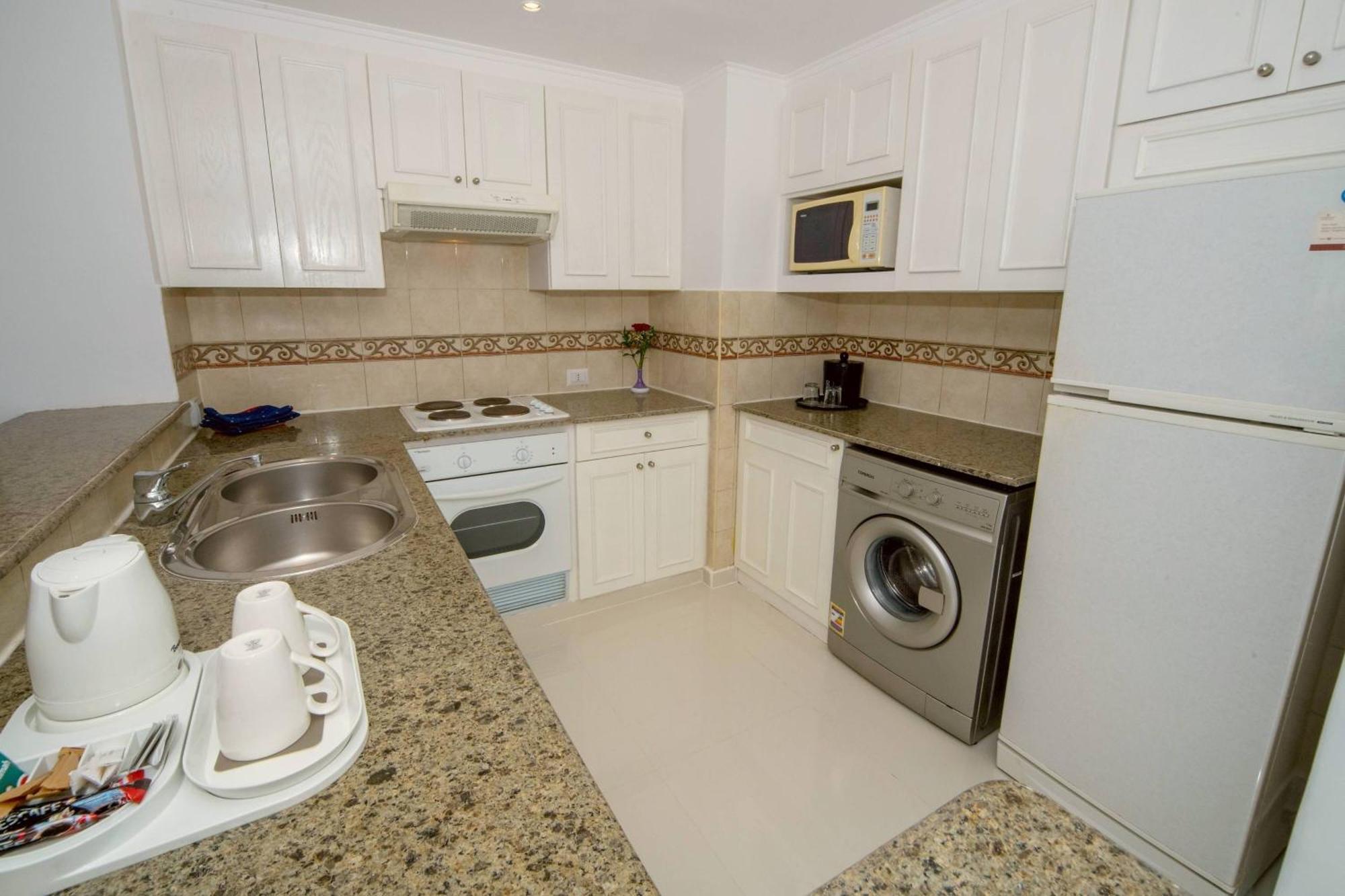 Renaissance Sharm El Sheikh Golden View Beach Resort Exterior foto A modern kitchen